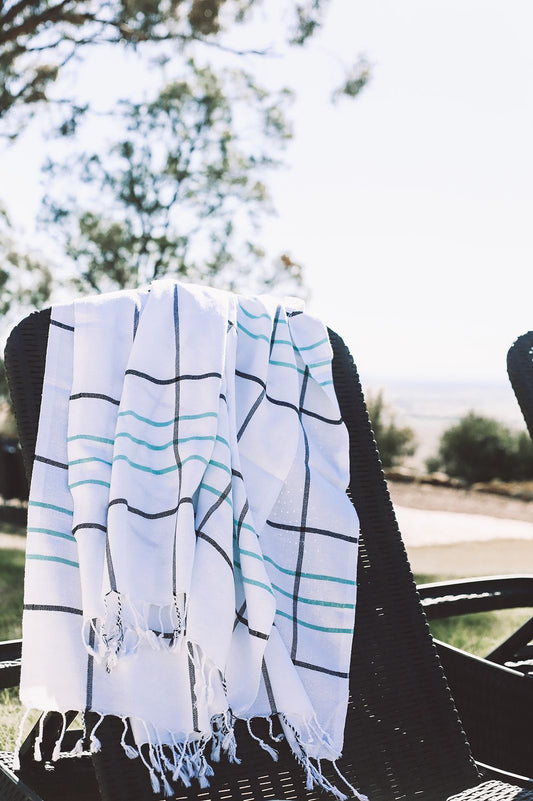 Pestemal - Antique Hamam - White/stripe Turkish towel