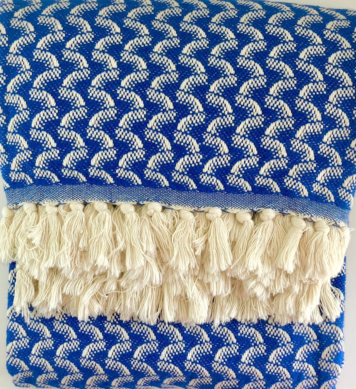 Picnic blanket / Throw - Wave pattern