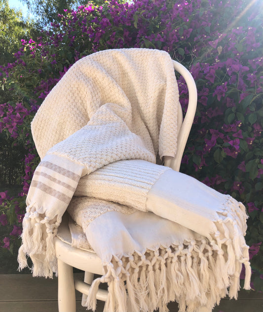 Thick looped towel - medium size