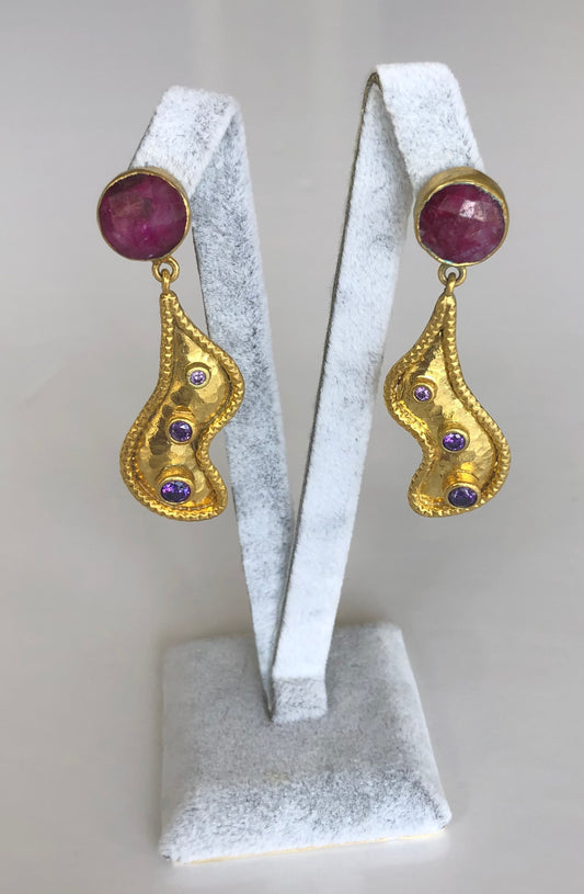 Turkish earrings - gold with pink stone