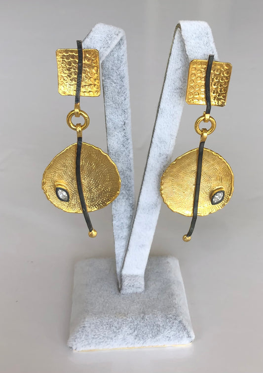 Turkish earrings - gold with black stripe